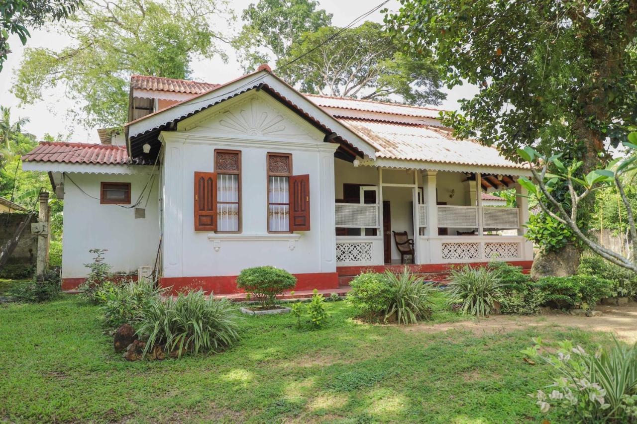 Ilamparuma Hotel Weligama Esterno foto