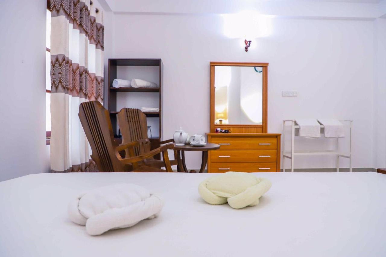 Ilamparuma Hotel Weligama Esterno foto
