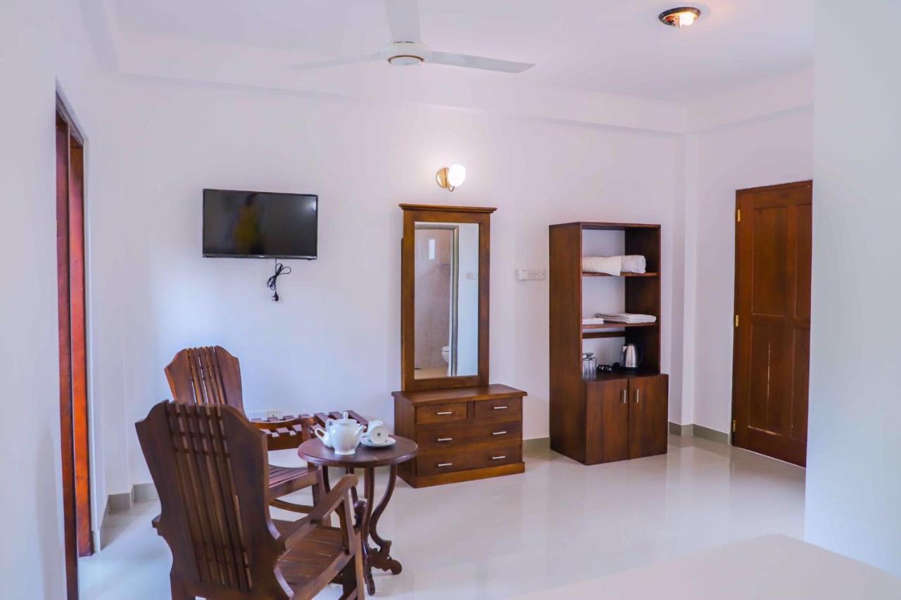 Ilamparuma Hotel Weligama Esterno foto