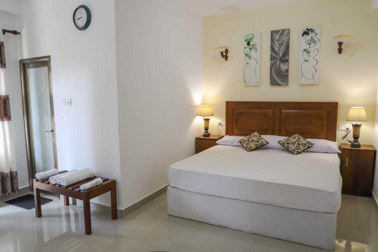Ilamparuma Hotel Weligama Esterno foto